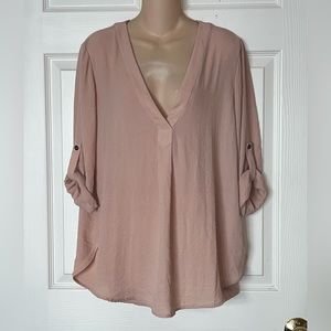 Lush Nordstroms Dusty Pink 3/4 Sleeves Split V-Neck Blouse EUC Large